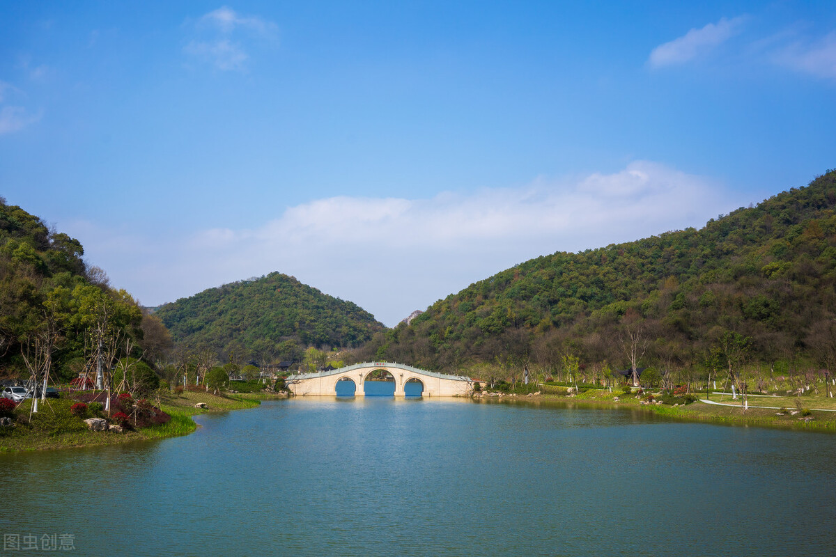 我的两根肋骨骨折能定为十级工伤吗？