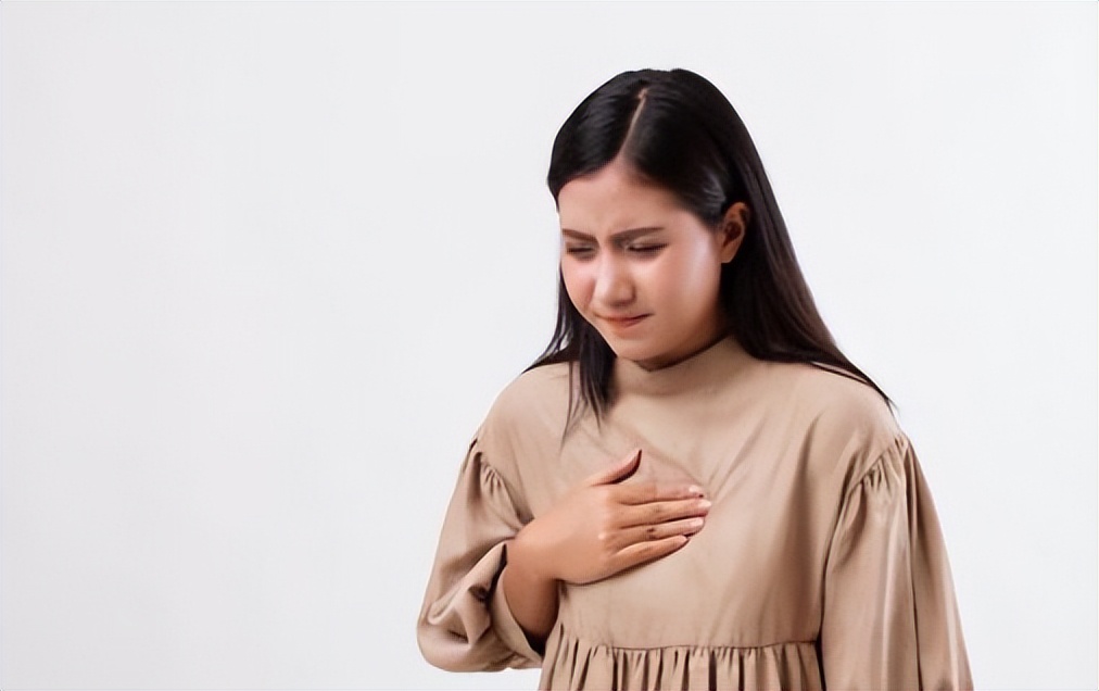 胃病无小事有这2个前兆须警惕,医生提醒：胃病患者忌口非常重要