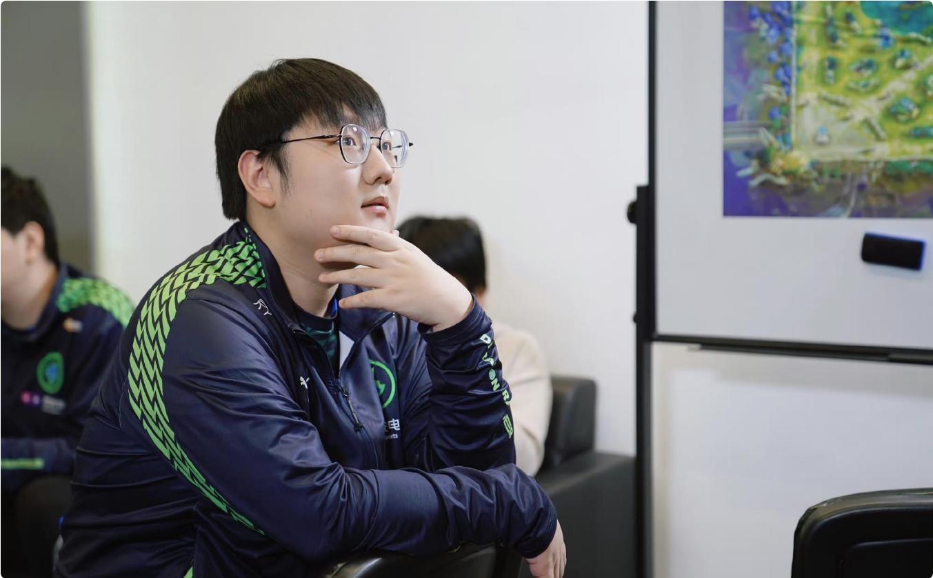 ag超玩会菲菲买久诚,ag菲菲谈绝迹身价