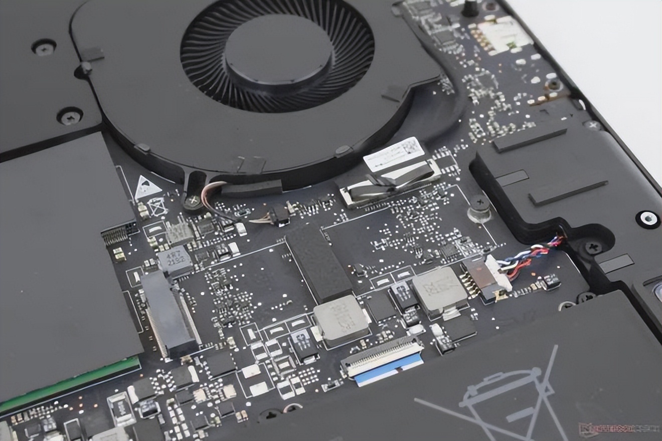 razerblade雷蛇灵刃17专业版,razerblade雷蛇灵刃15