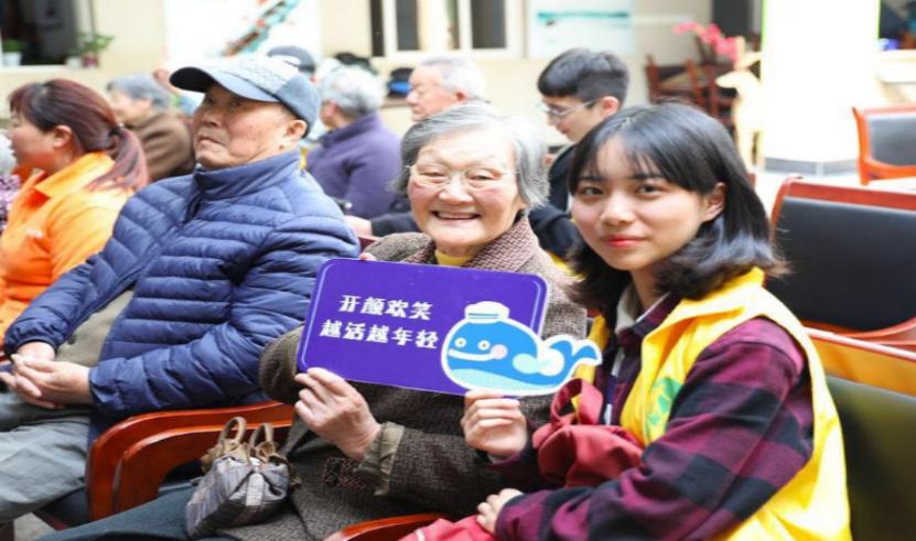 90后女生出差住酒店的生活,90后姑娘在酒店住两个月