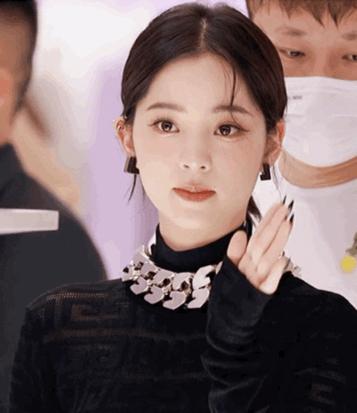 欧阳娜娜的自创品牌在哪里购买,欧阳娜娜发布自用品牌