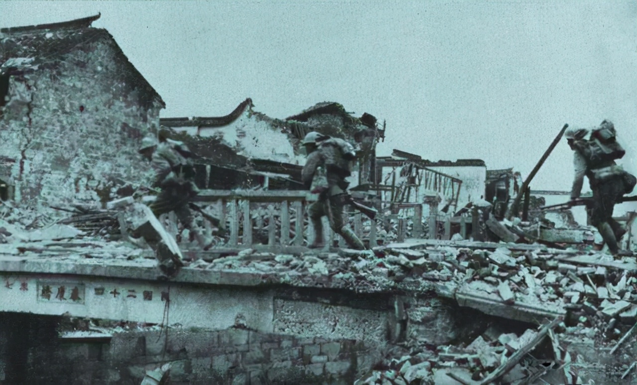 日本为何悬赏十万缉拿摄影师,1937年小孩哭泣照片