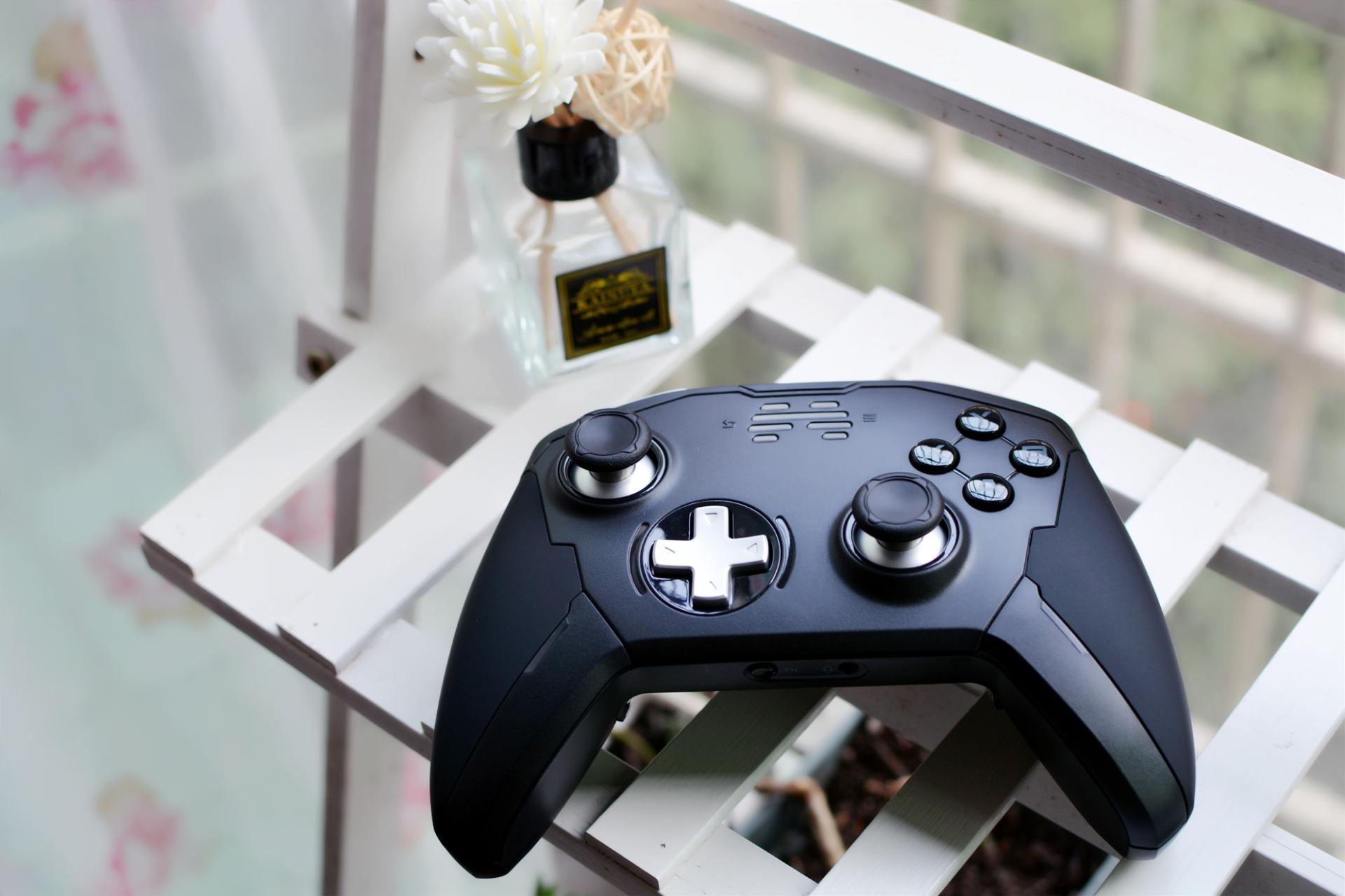 北通宙斯精英手柄支持手游么,北通宙斯游戏手柄精英版按键说明