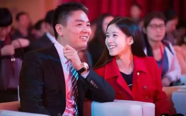 刘强东跨过了情场与商海，跨过了官司，却再也跨不过豁达的章泽天