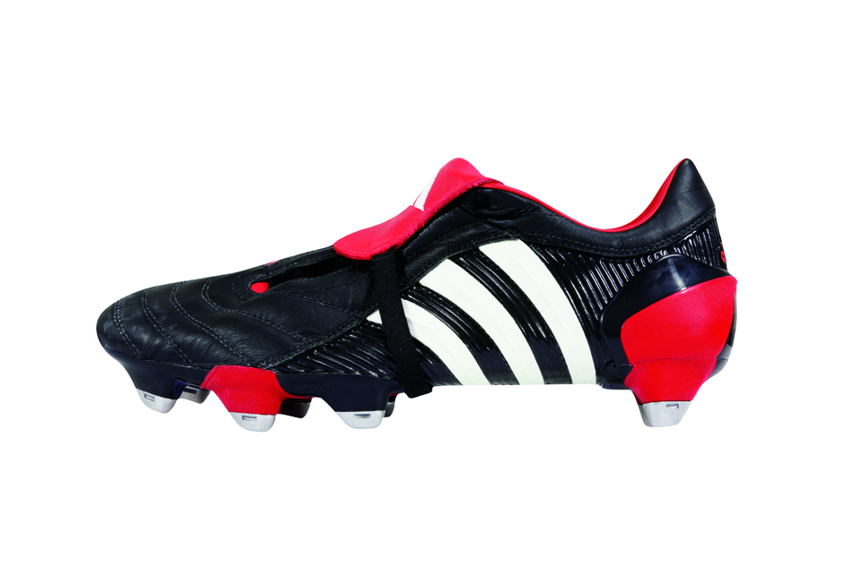 阿迪达斯足球鞋猎鹰predator,阿迪达斯猎鹰predator长钉