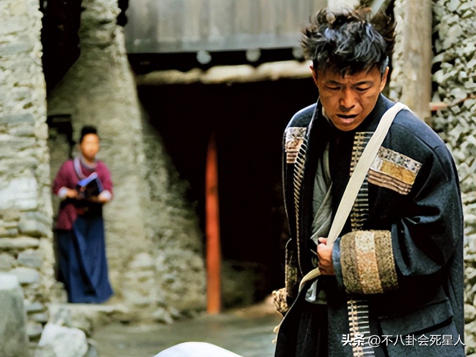 黄渤当过几年配角,黄渤退出娱乐圈了吗