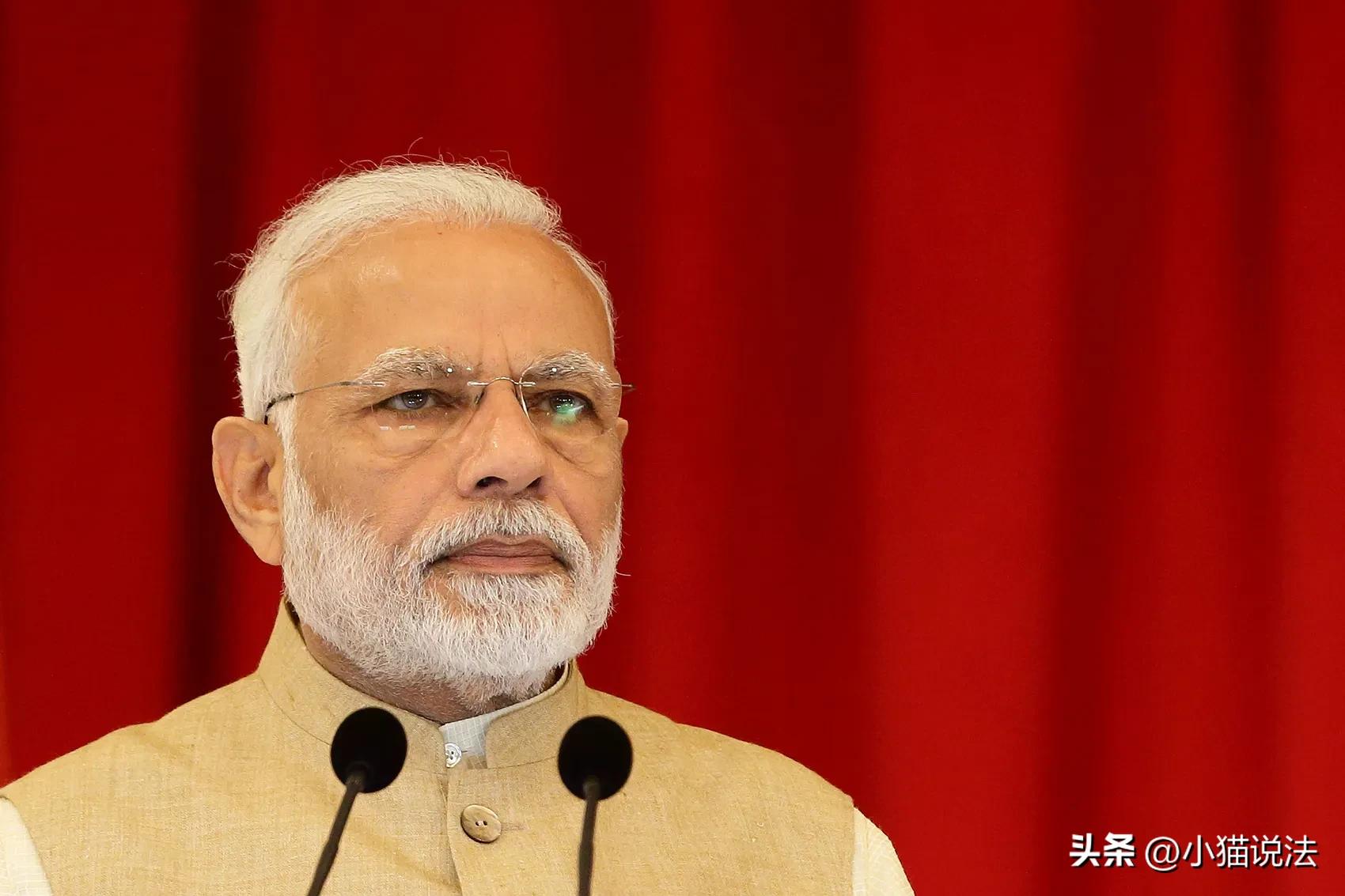 印度莫迪执政的成就,印度莫迪练瑜伽