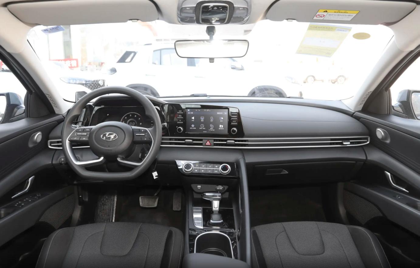 10万预算买车务必首选这5款,十万落地合资车省油耐用