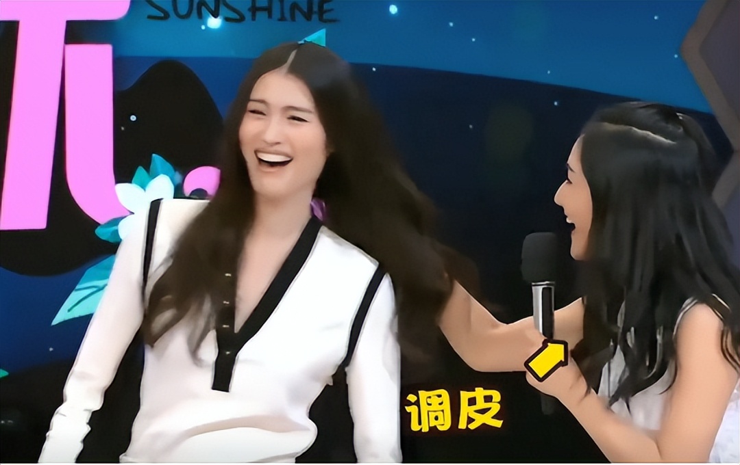 刘德华说谢娜脑筋有问题原视频,康辉刘德华评价谢娜