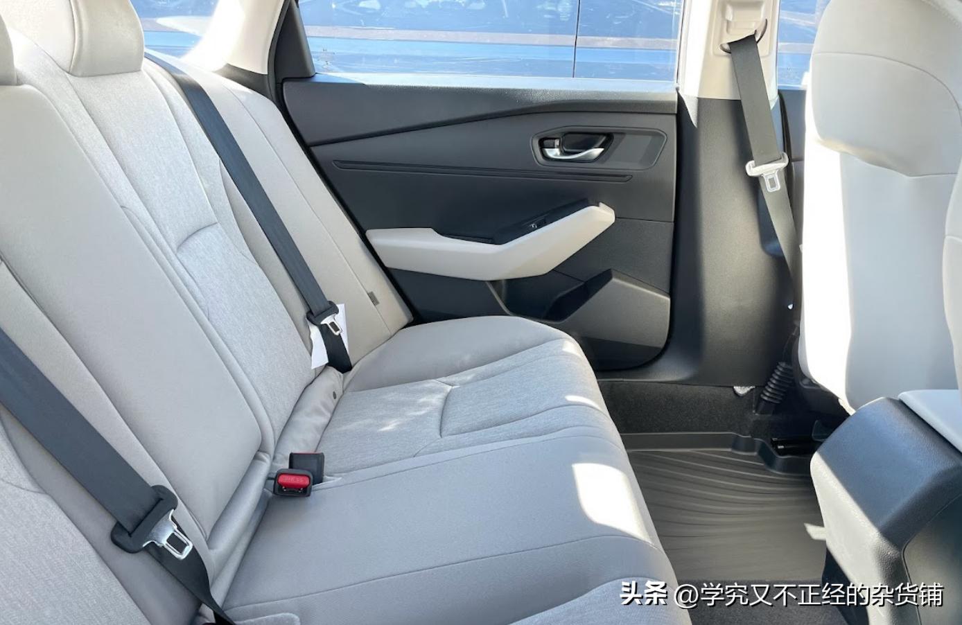 老车主眼里的新雅阁：价格直接把我劝退了