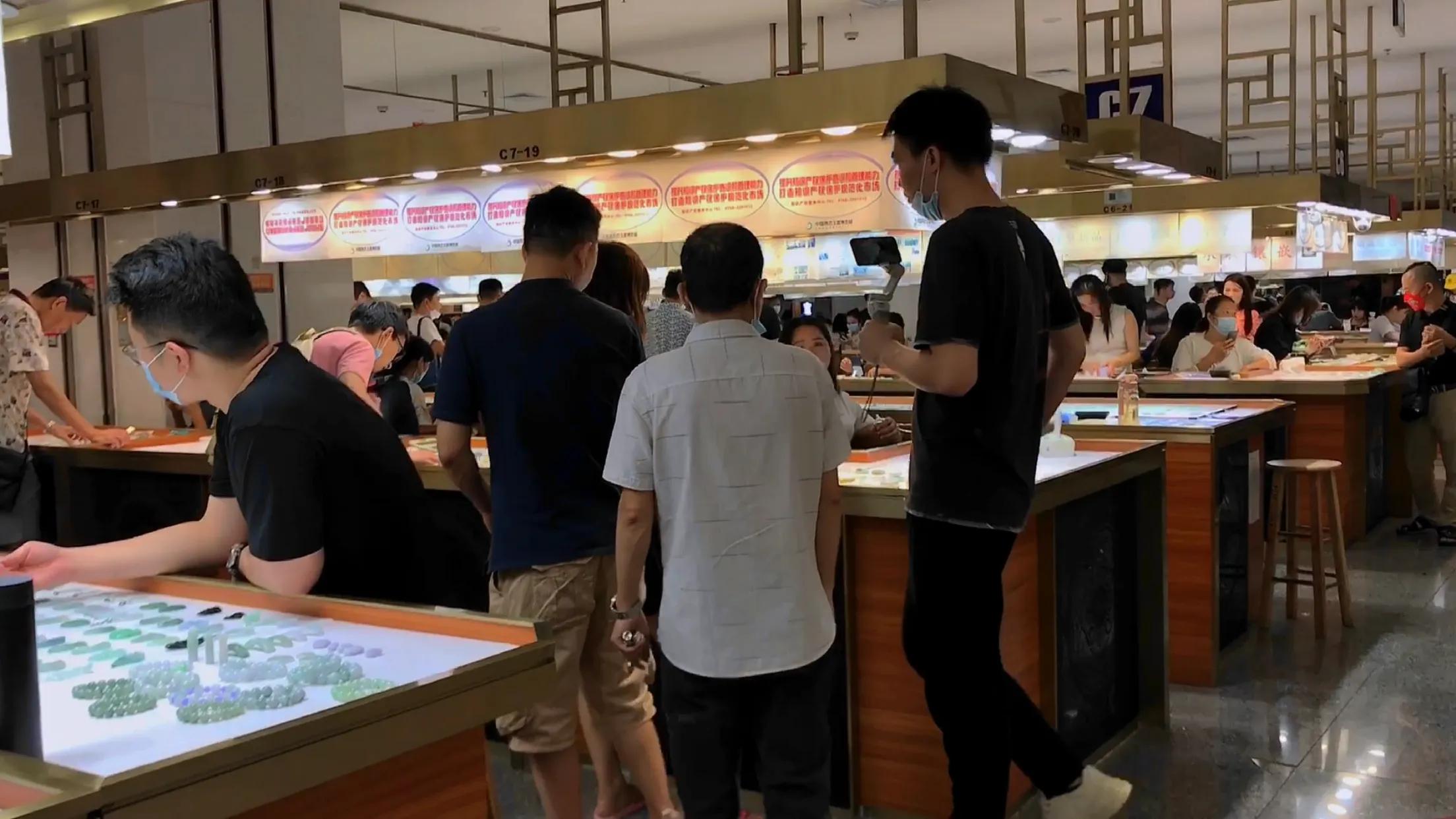 疫情防控市场稳控,疫情下翡翠玉石市场