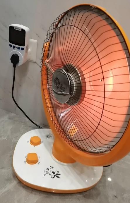 一千瓦电热扇耗电多少度,电热扇耗电吗