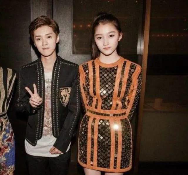 鹿晗关晓彤自交往以来备受争议,鹿晗关晓彤公开恋情前的回顾