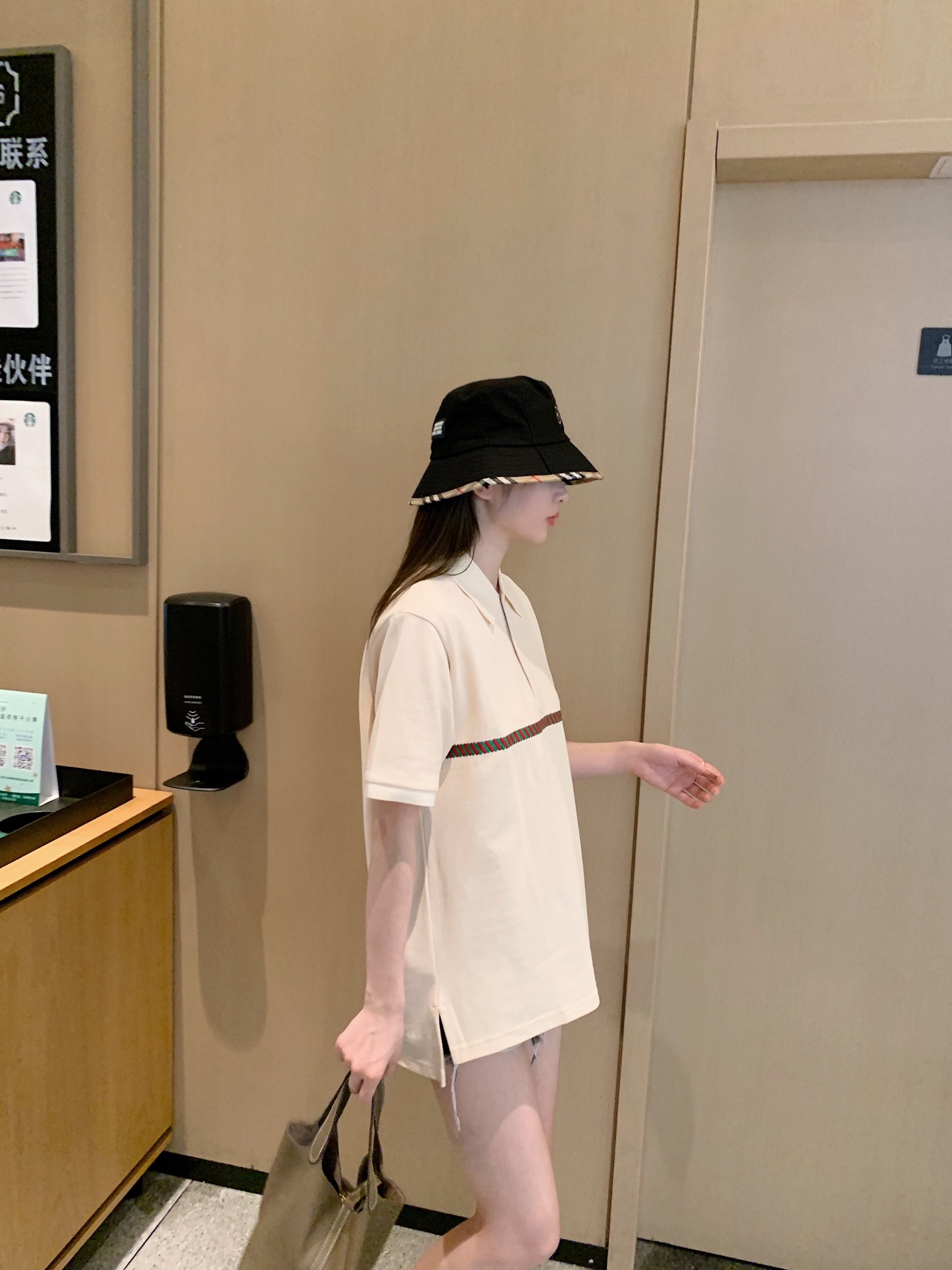 gucci腰带印花短袖 (gucci布贴刺绣提花字母短袖t恤)