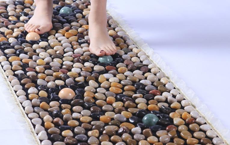 女性臀部突出是怎么回事,女人臀部形状看身体健康状况