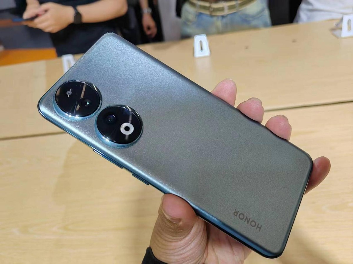 荣耀最不值得入手的机型,荣耀最值得买的三款机型