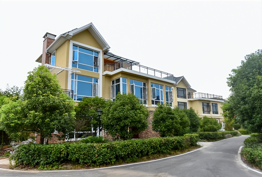 中国第一富村华西村经济来源,比华西村还富的土豪村