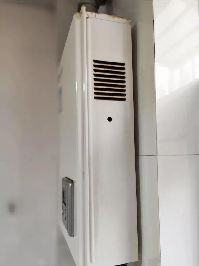 能率热水器强排式热水器,能用十年的即热式热水器
