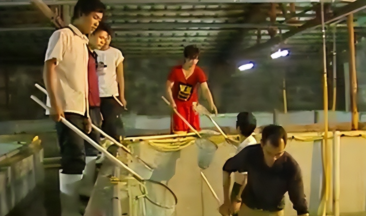 天啊！广东男子花13万进口美国海水，一年后靠这海水赚了盆满钵满