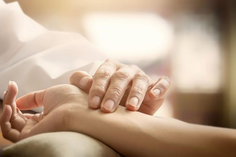 女子查出双子宫,女子被查出有“双子宫”