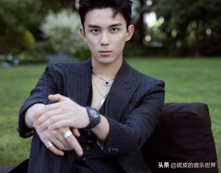 帅得很惊艳的90后男明星,90后帅气的男明星