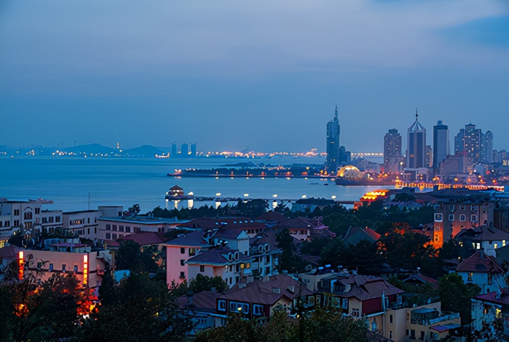 青岛哪个地方人工降雪,说明青岛本次降雪的形成条件