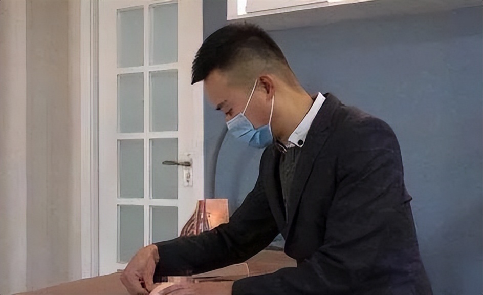 一个普通催乳师的工作经历,做催乳师一个月挣多少钱