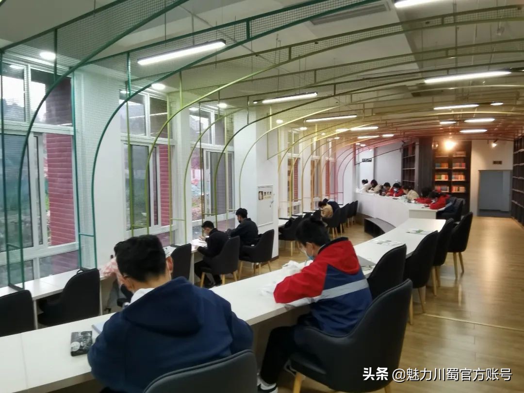 代码009，与未来快乐邂逅丨@中考学子，这里是绵阳中学实验学校