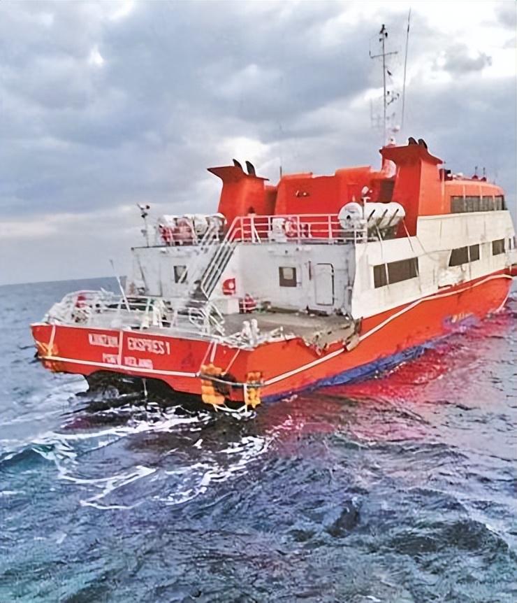 2018年浙江渔民发现豪华游轮,舟山渔民在东海发现无人游轮