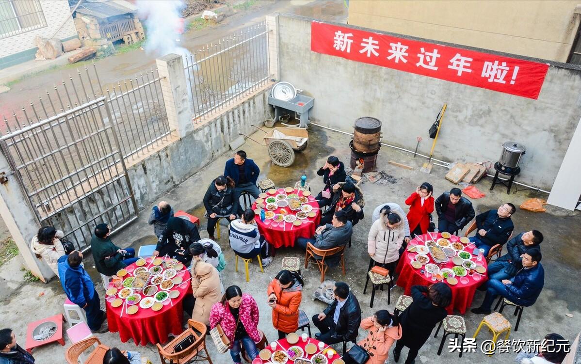 江西人吃席一般几个人一桌,江西吃席必备