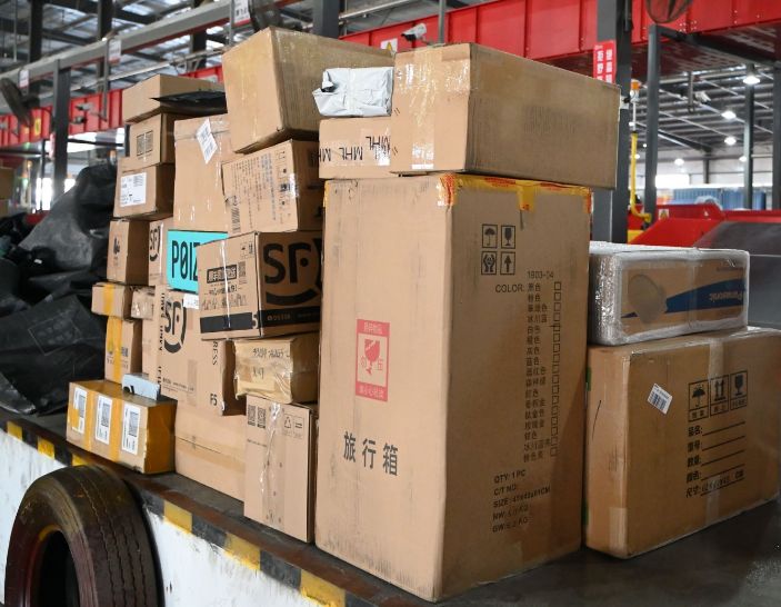 寄行李衣服回家哪个快递便宜,寄行李衣服比较多什么快递最便宜