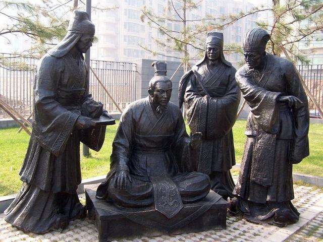 鞠躬读音及释义,鞠躬的鞠的意思