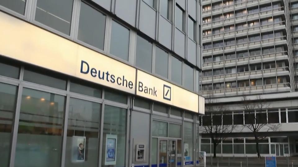 欧美银行余震不断，香港银行业务量激增，一周营业7天？|凤凰聚焦