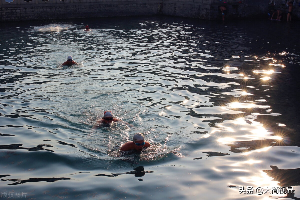 济南的冬天句子赏析,济南的冬天是谁写的