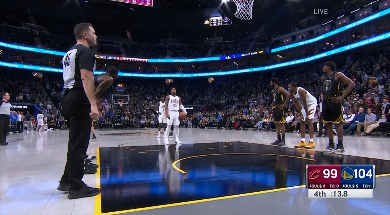 骑勇大战裁判完整视频,骑勇大战裁判的判罚