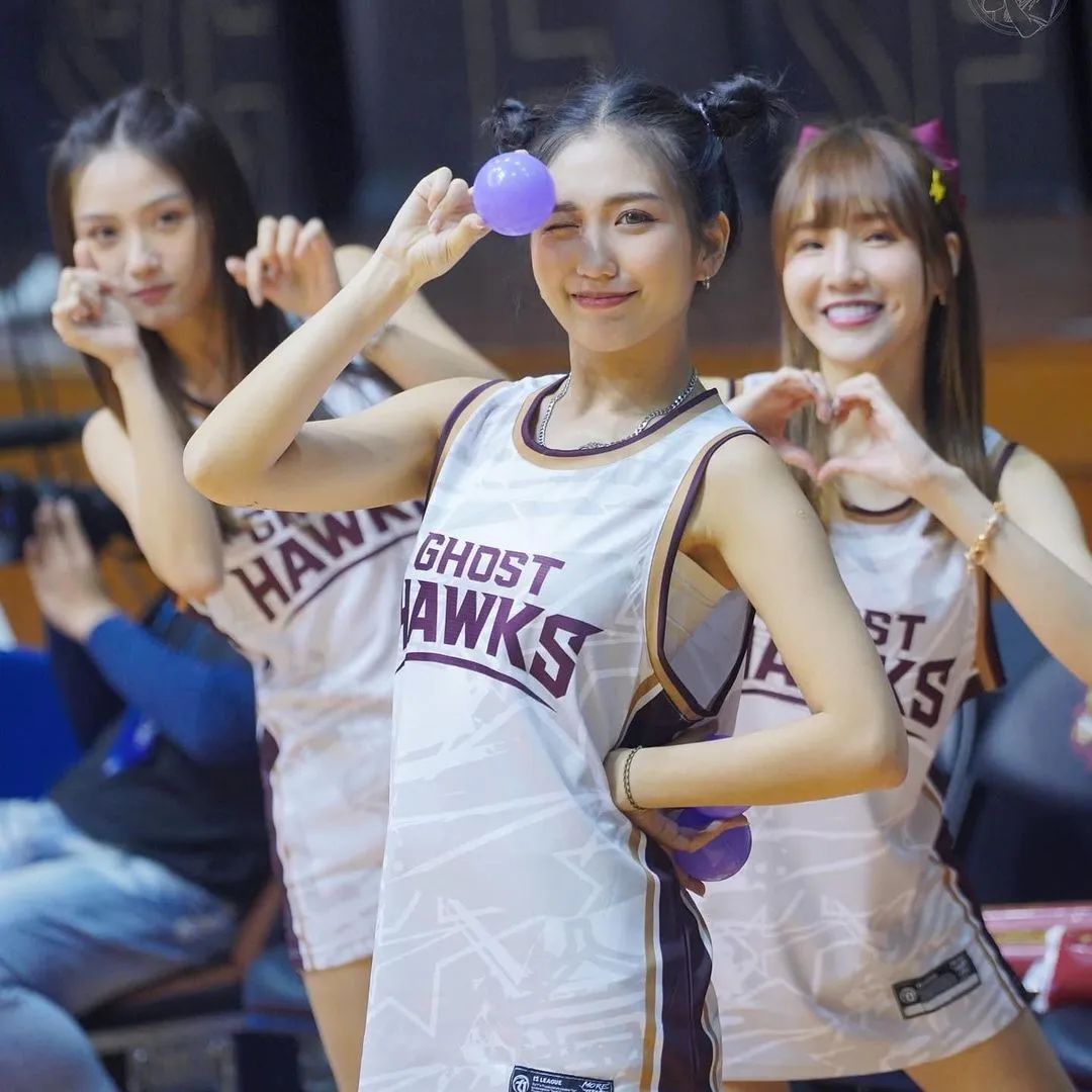 mina美照ins,mina超可爱