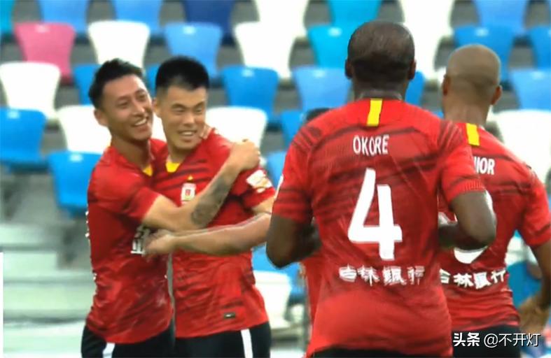 山东泰山长春亚泰谁赢了,山东泰山vs长春亚泰门将失误