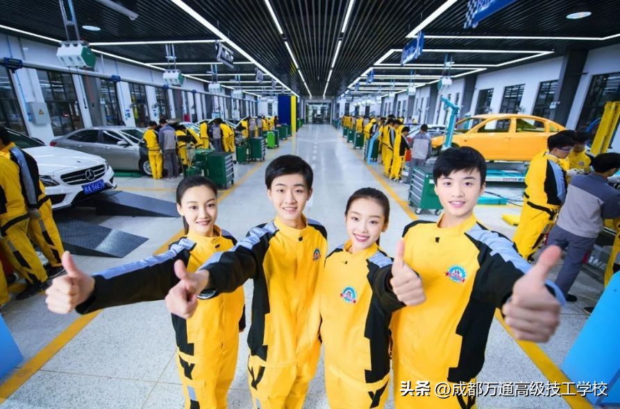 初中生技校专业推荐,现在读技校学什么专业比较好