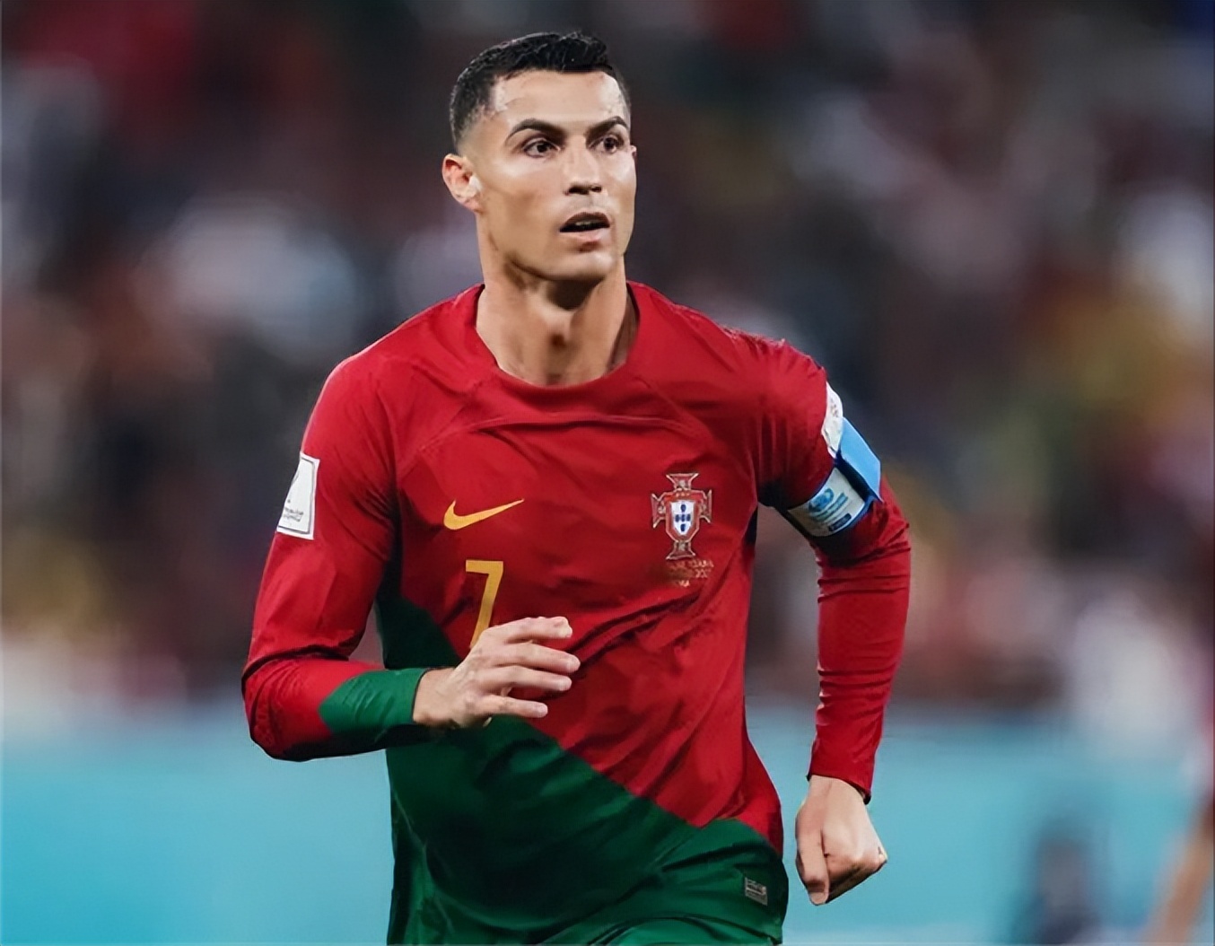 世界巨星c罗为他落泪,世界球王c罗和梅西