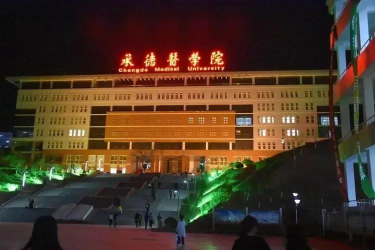 江苏物理类超20分能上公办大学吗,江苏物理选科成绩