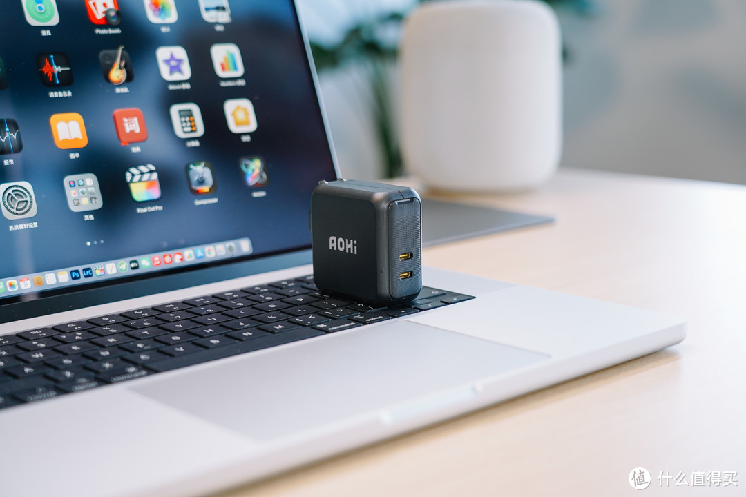 aohi100w双口氮化镓充电器测评,aohi充电器测评140w