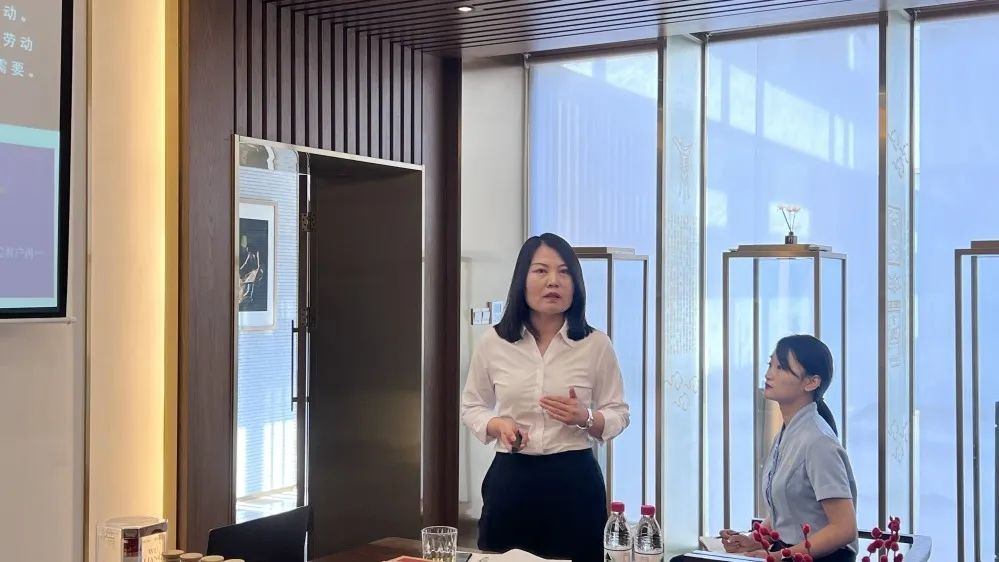 品质为基文化铸魂——华鼎酒业五粮液专卖店培训活动圆满结束