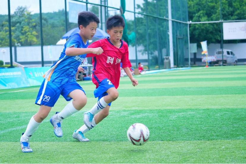 青少年足球赛事落幕,青少年足球赛圆满落幕