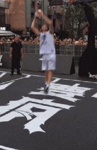 用一生来对抗傲慢与偏见，万字长文记录库里的乔丹精神