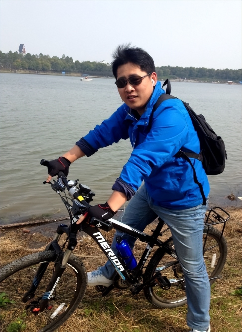 上海第一大人工湖在哪里,上海最值得打卡的公园