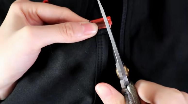 衣服拉链坏了怎么修复最快,衣服拉链坏了别花钱换张纸就能修