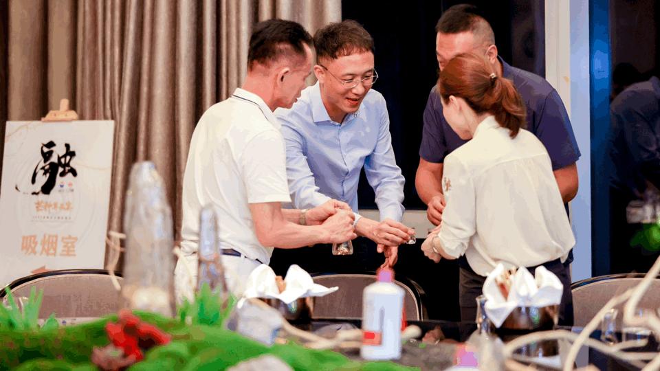 以酒之名，茅台经销商用469场活动沉浸式传递“美”文化