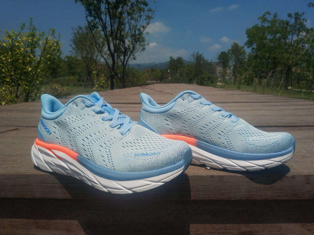 咕咚跑鞋逐日款,咕咚轻弹跑鞋