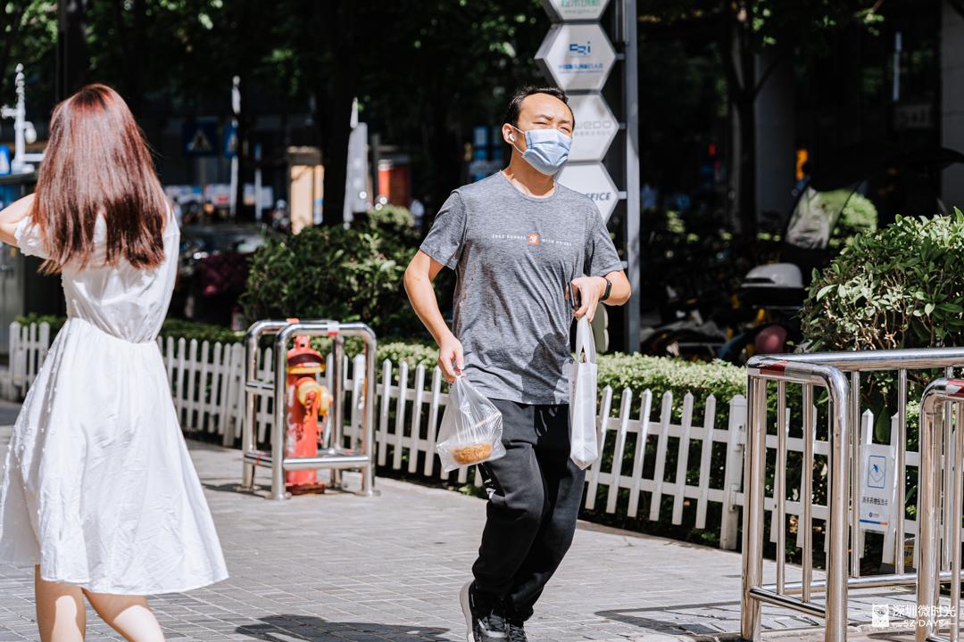 深圳人的早餐：拎袋跑路，全靠应付